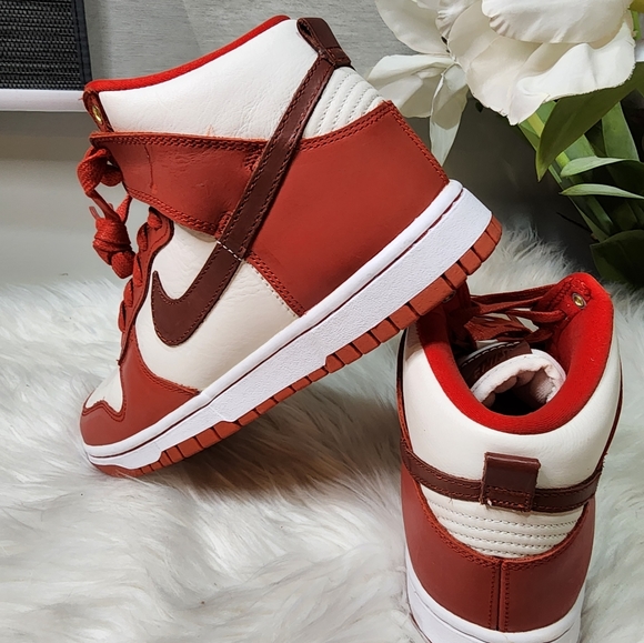 Nike Womens Dunk High WMNS DD1869 size7.5 new - Picture 3 of 9